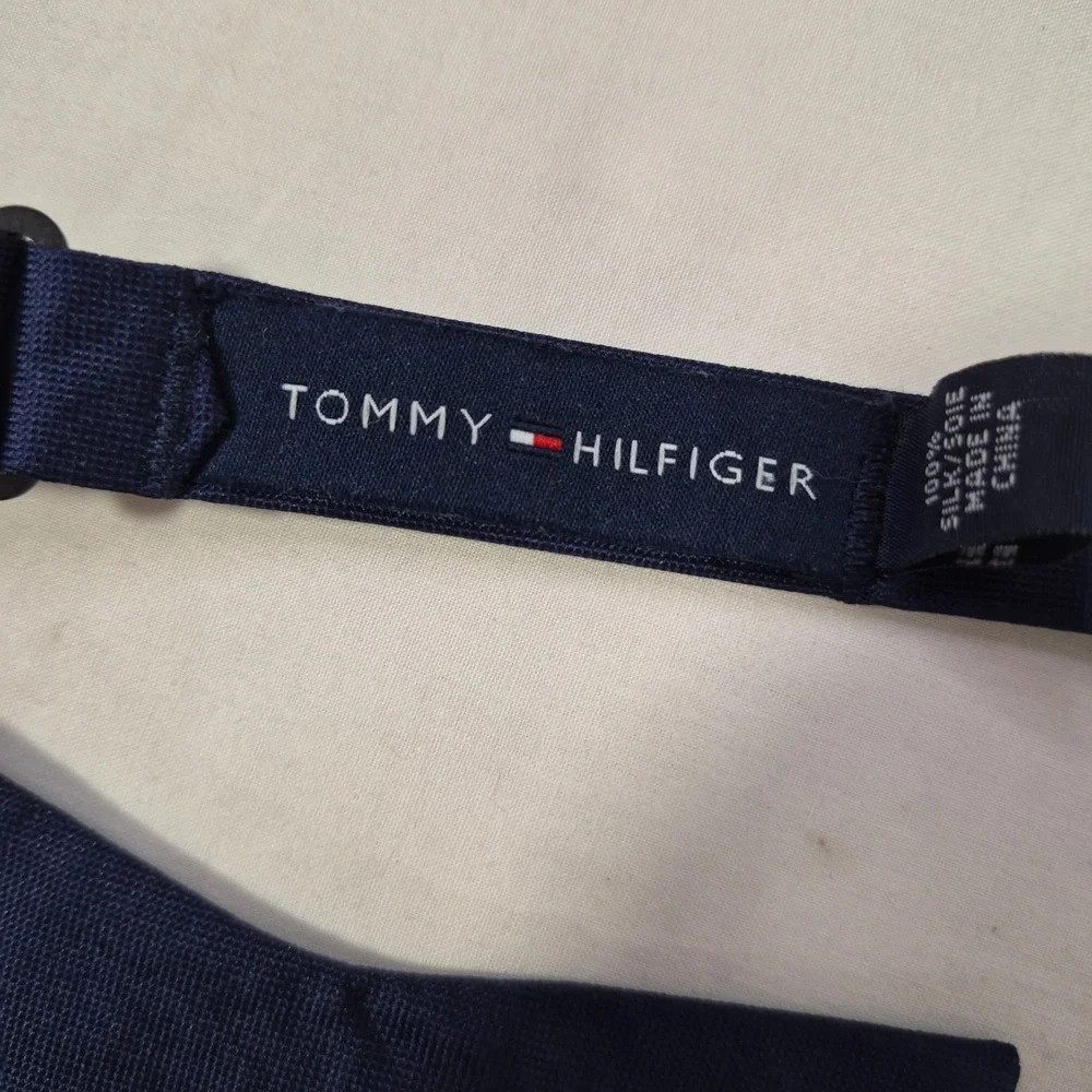 Tommy Hilfiger Bow Tie Mens Navy Blue Classic Silk Self-Tie Formal Preppy